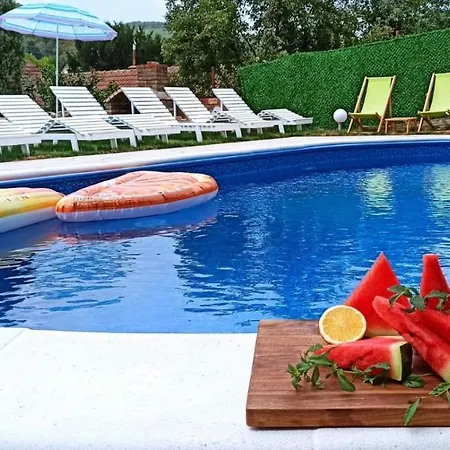 House Adults Only アパート *