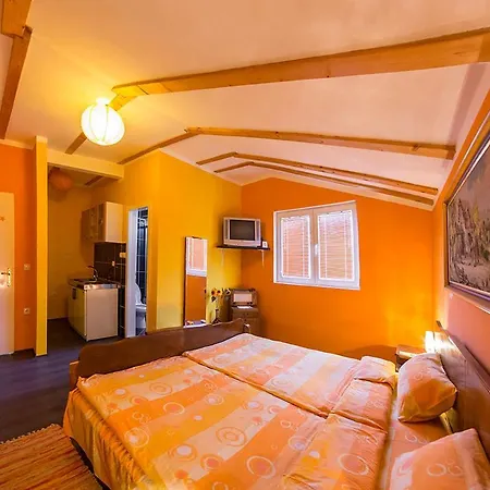 アパート House Adults Only